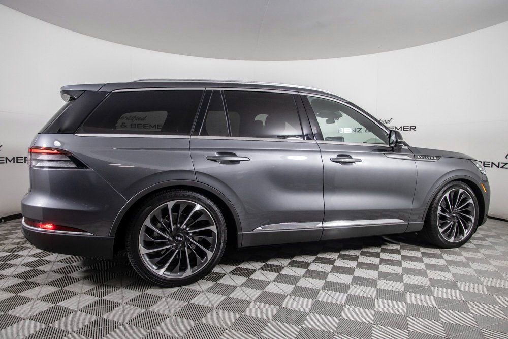 Used 2025 Lincoln Aviator Reserve w/ Equipment Group 201A image 11