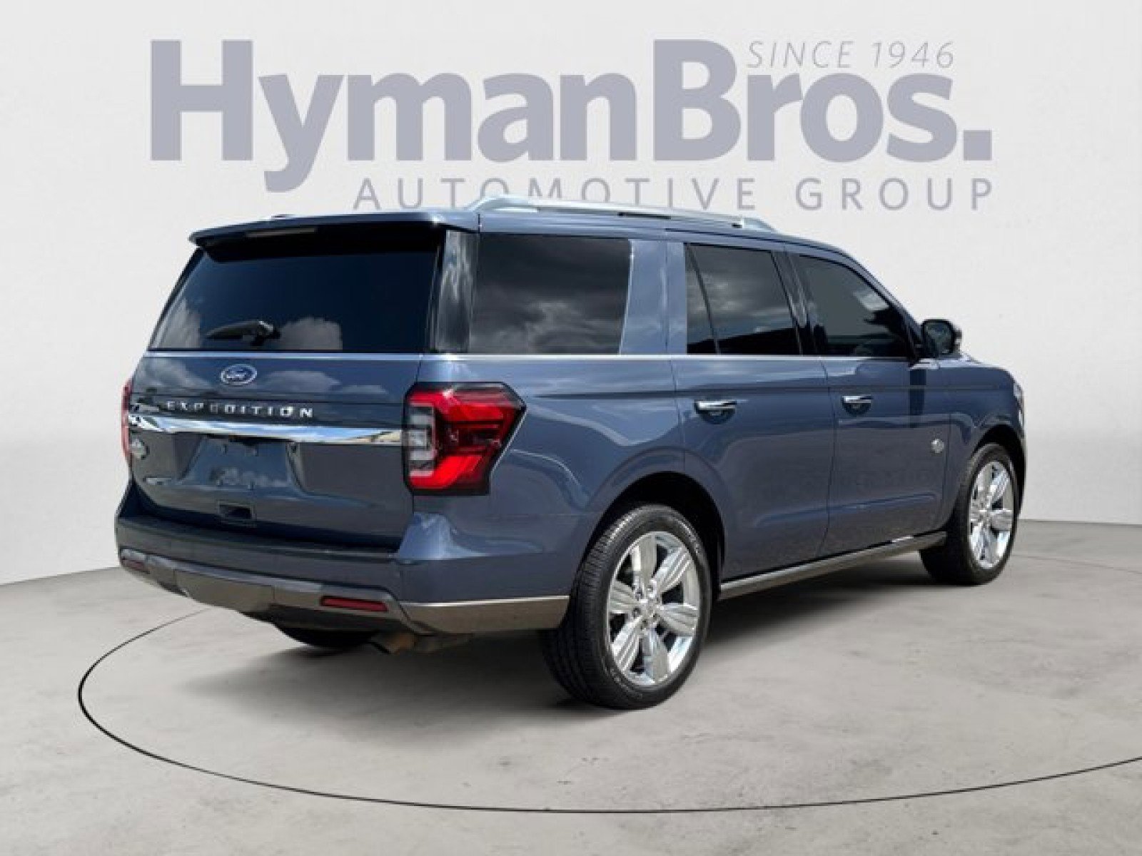 Used 2022 Ford Expedition King Ranch RWD image 3