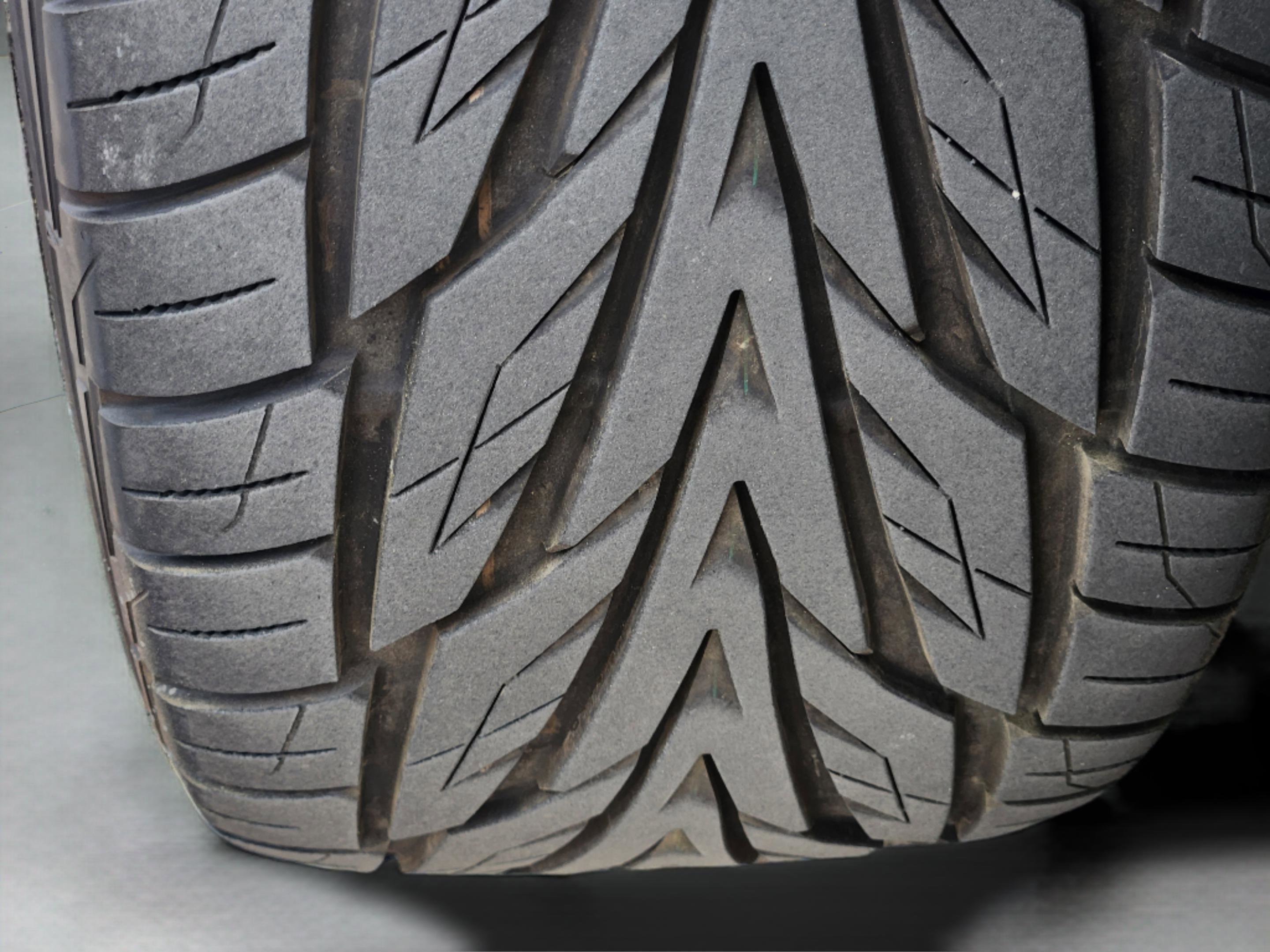 Used 2025 Land Rover Range Rover Sport SE AWD/4WD image 12