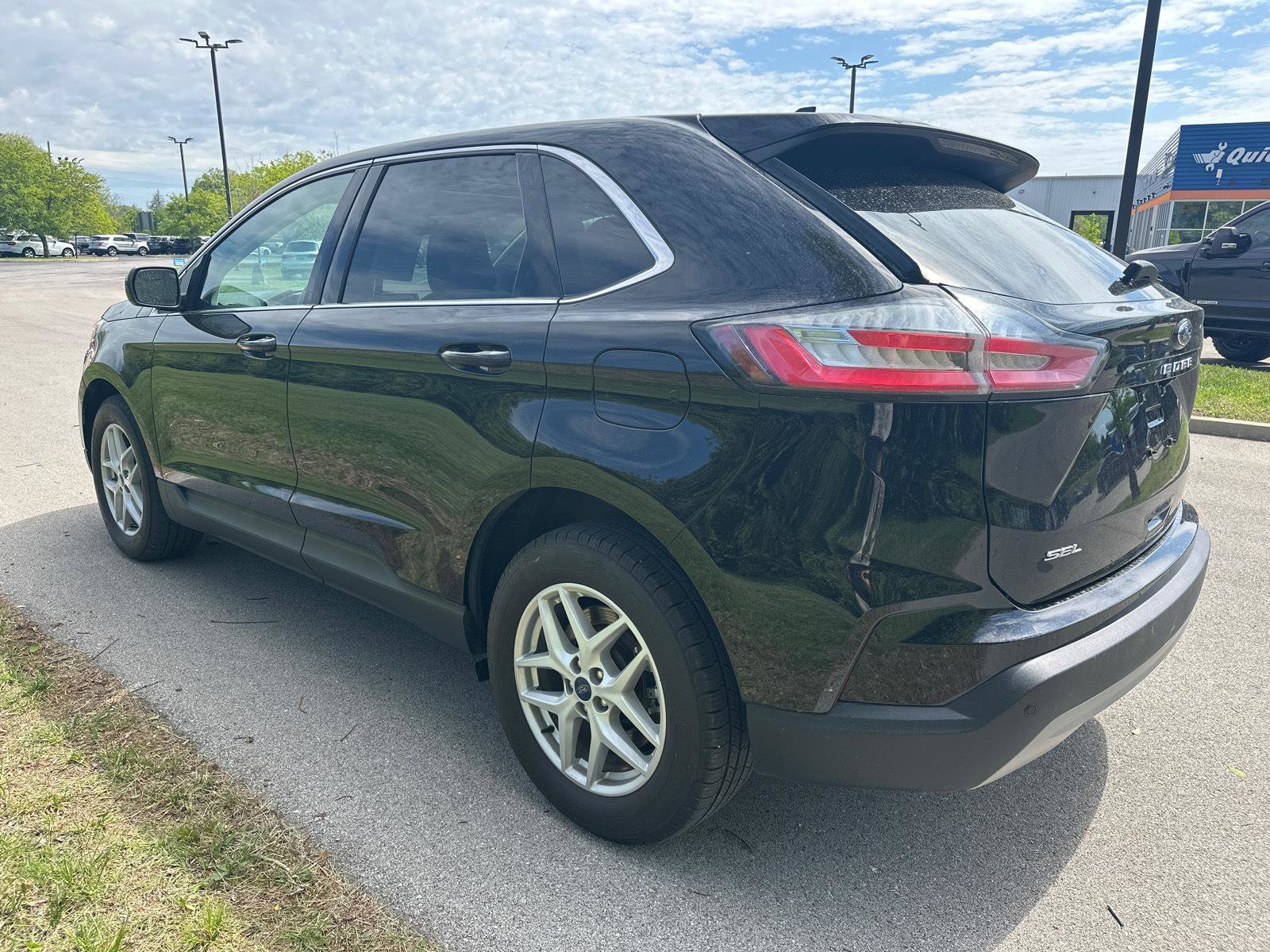 Used 2022 Ford Edge SEL w/ Convenience Package AWD/4WD image 15