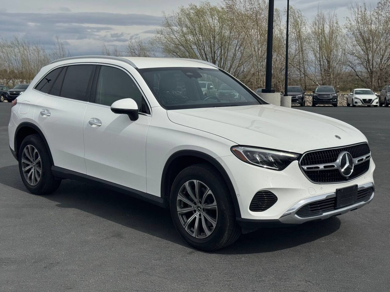 Used 2024 Mercedes-Benz GLC 300 4MATIC image 9