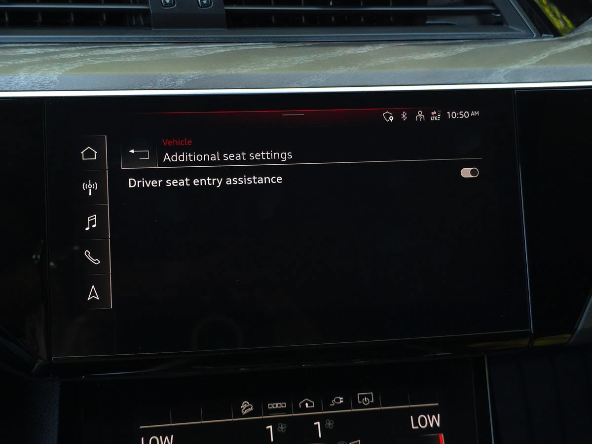 Used 2024 Audi Q8 e-tron Premium AWD/4WD image 52