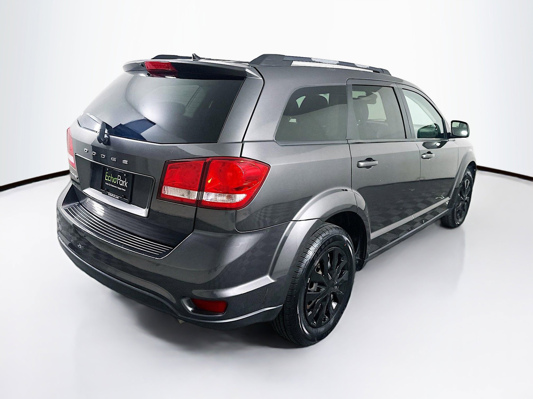 Used 2019 Dodge Journey SE image 9