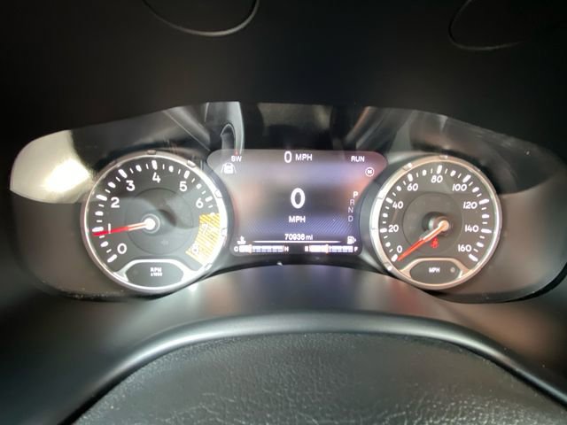 Used 2021 Jeep Renegade Limited w/ Luxury Group II image 21