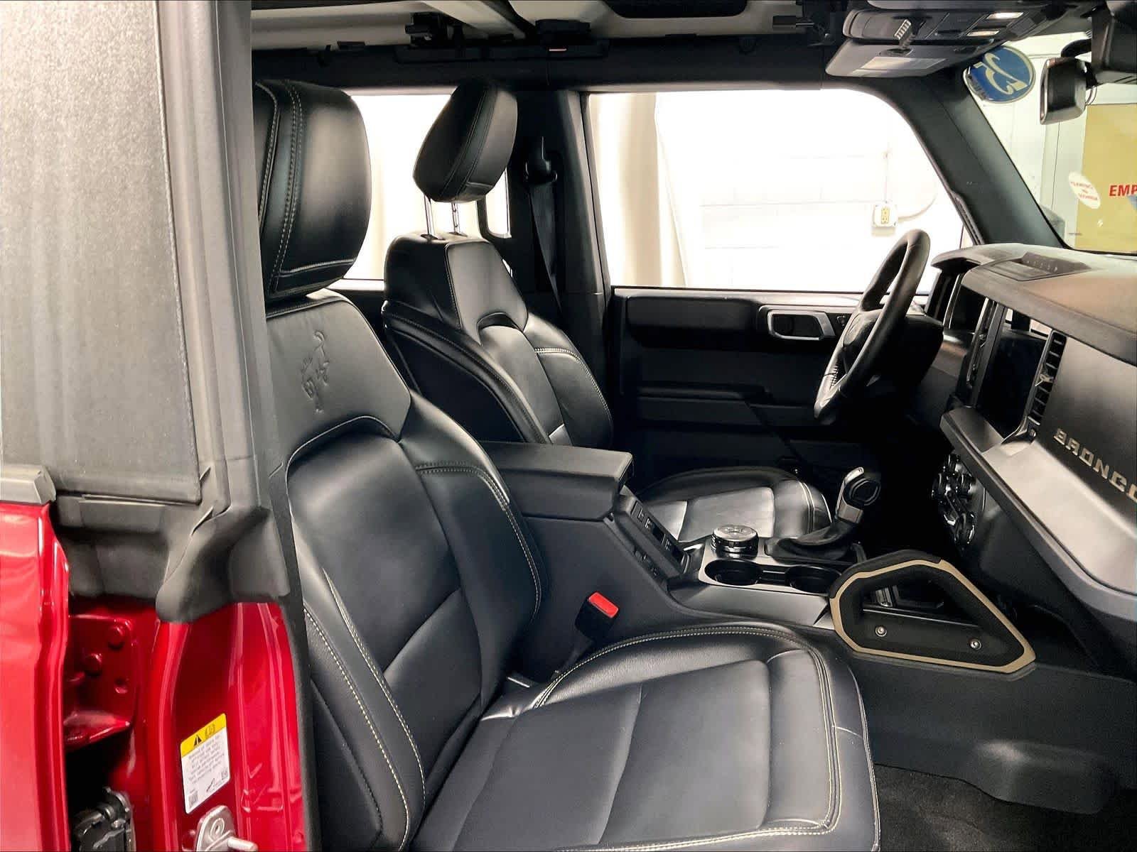 Used 2025 Ford Bronco Badlands AWD/4WD image 11
