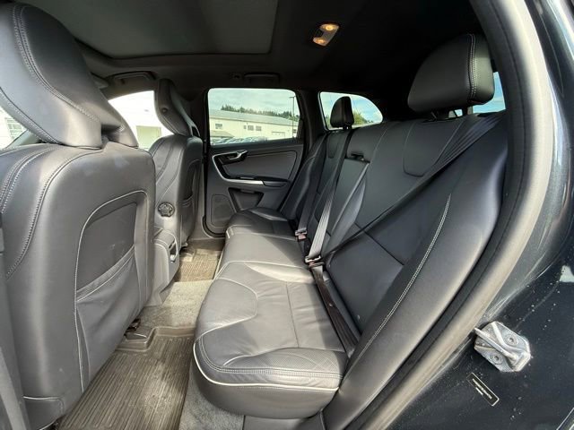 Used 2014 Volvo XC60 T6 R-Design w/ Technology Package AWD/4WD image 11