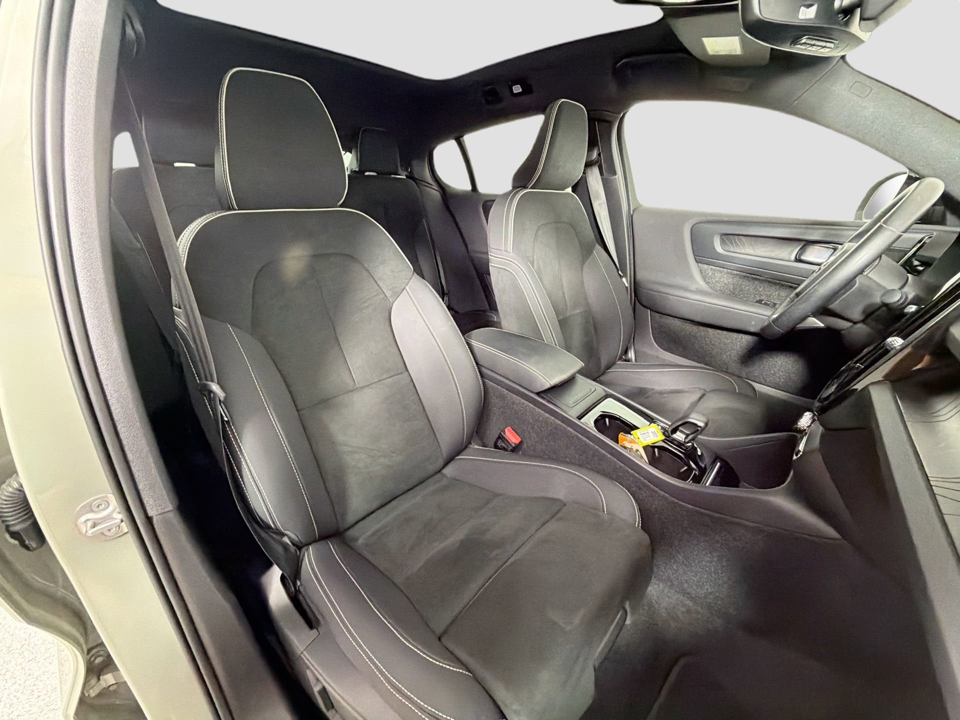 Certified 2023 Volvo C40 P8 Recharge Ultimate AWD/4WD image 27