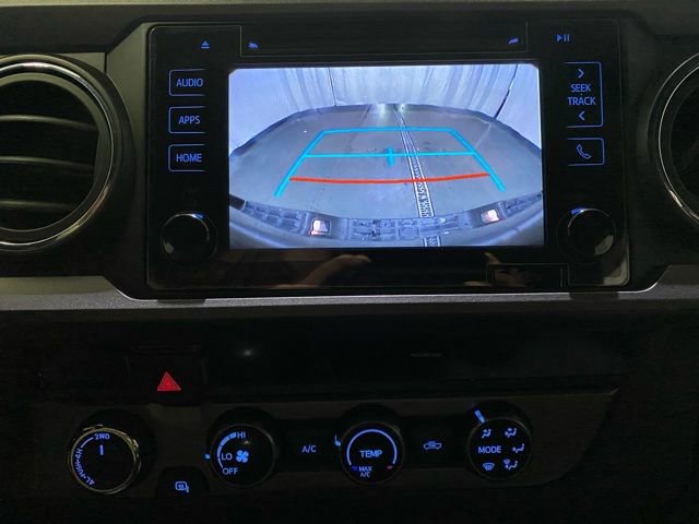 Used 2018 Toyota Tacoma TRD Sport image 18