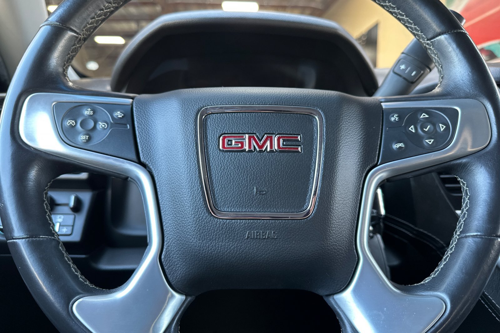 Used 2018 GMC Yukon XL SLE w/ SLE Value Package AWD/4WD image 35