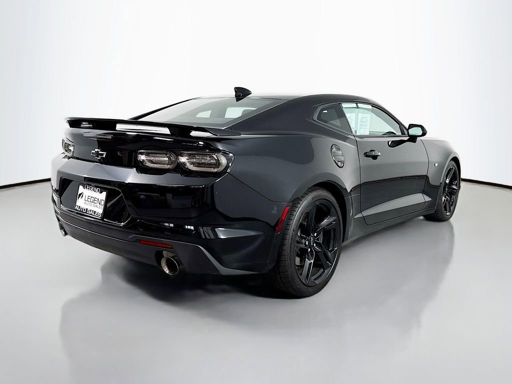 Used 2021 Chevrolet Camaro SS RWD image 5