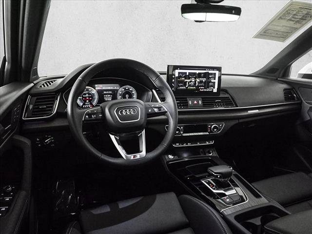 Certified 2025 Audi Q5 e Premium Plus w/ Premium Plus Package AWD/4WD image 19