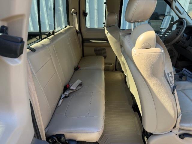Used 2004 Ford F350 XLT image 7