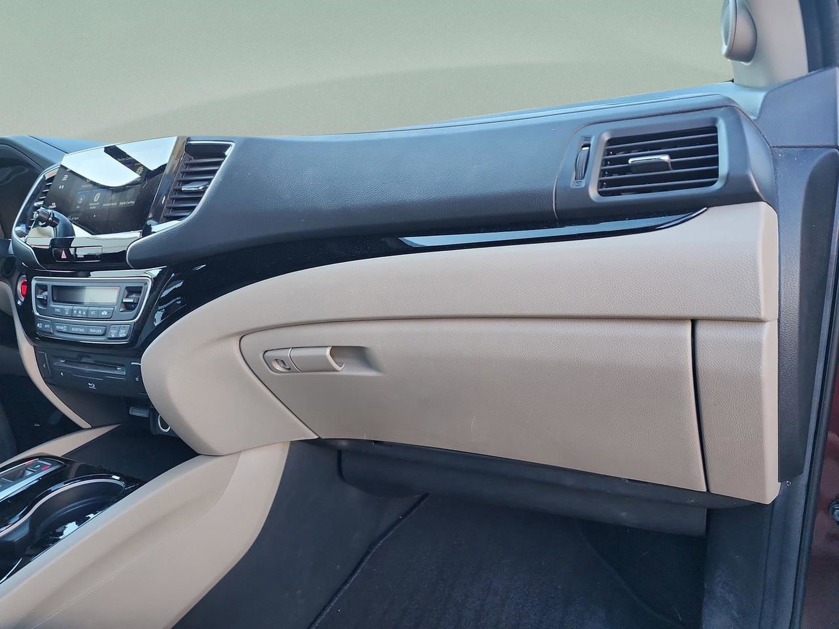 Used 2021 Honda Pilot Touring image 21