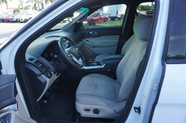 Used 2015 Ford Explorer FWD image 11