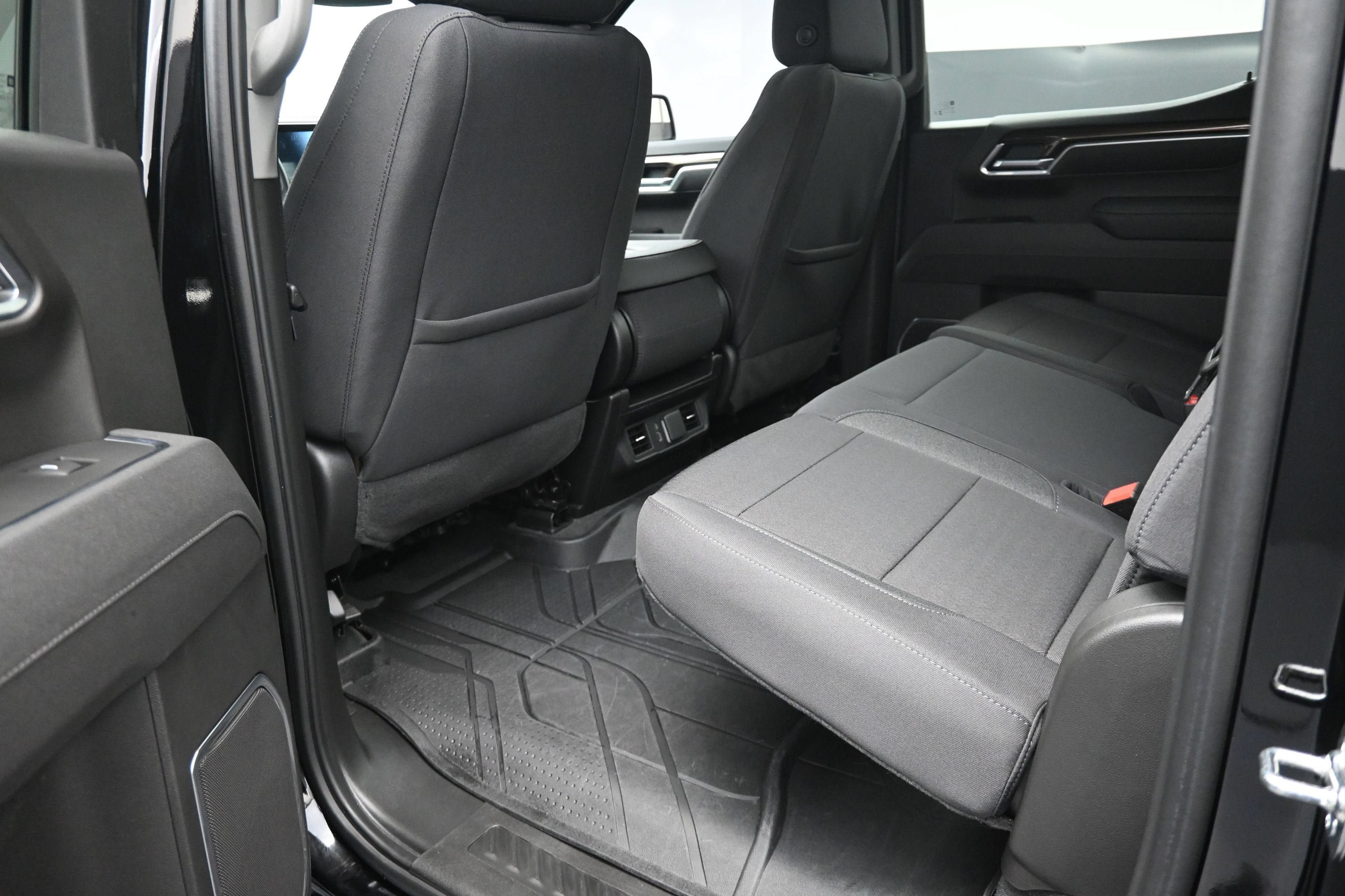 Certified 2025 Chevrolet Silverado 1500 RST w/ LPO, Liner Protection Package AWD/4WD image 27