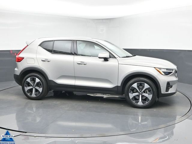 Used 2024 Volvo XC40 B5 Plus w/ Protection Package Premier image 1
