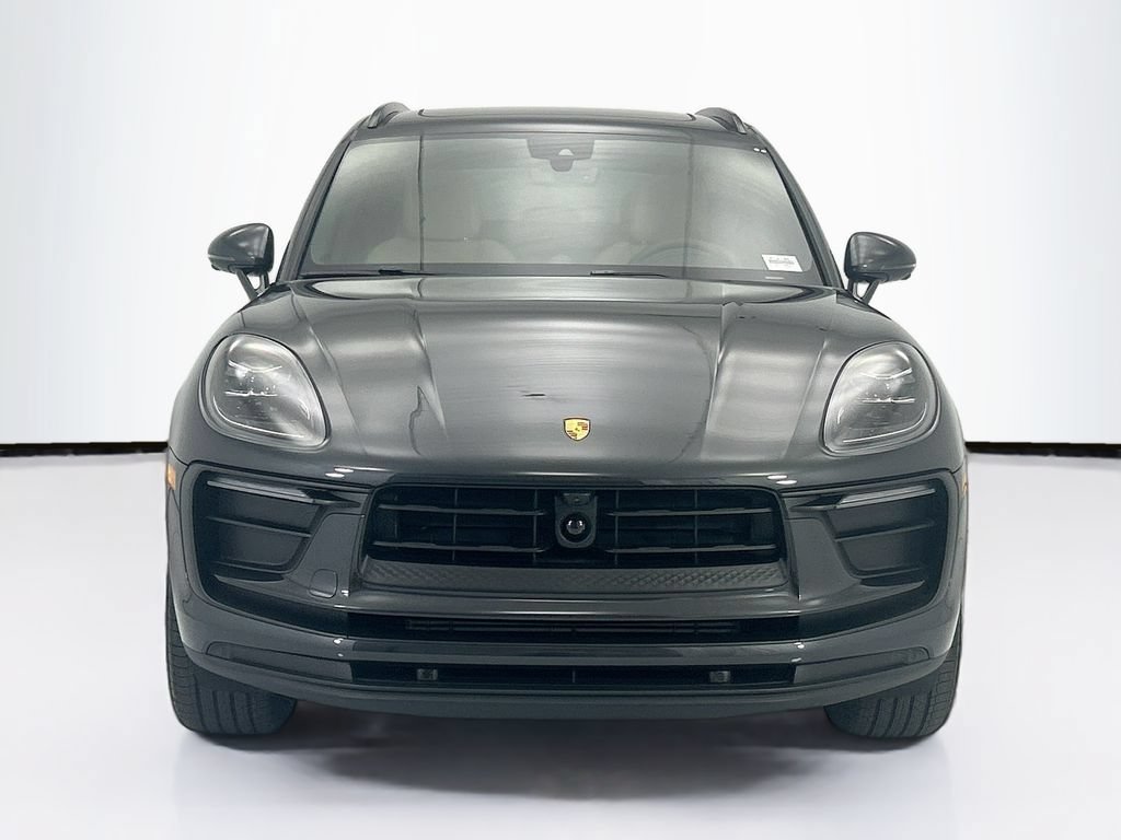 Used 2026 Porsche Macan AWD/4WD image 10