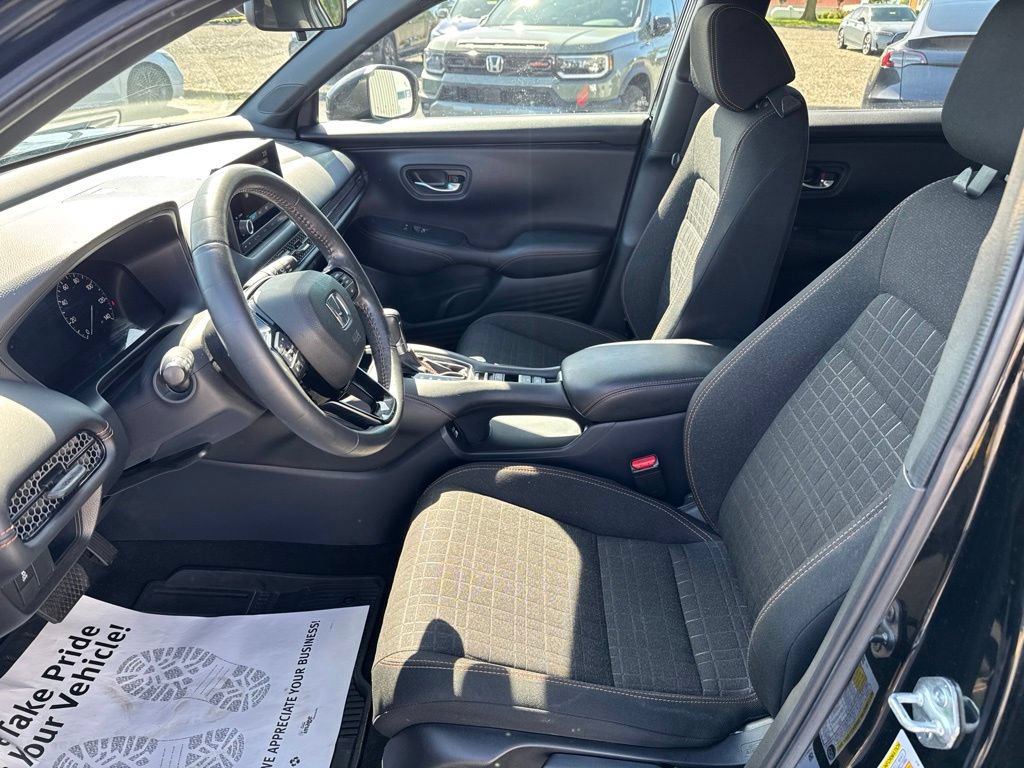 Used 2023 Honda HR-V Sport image 26