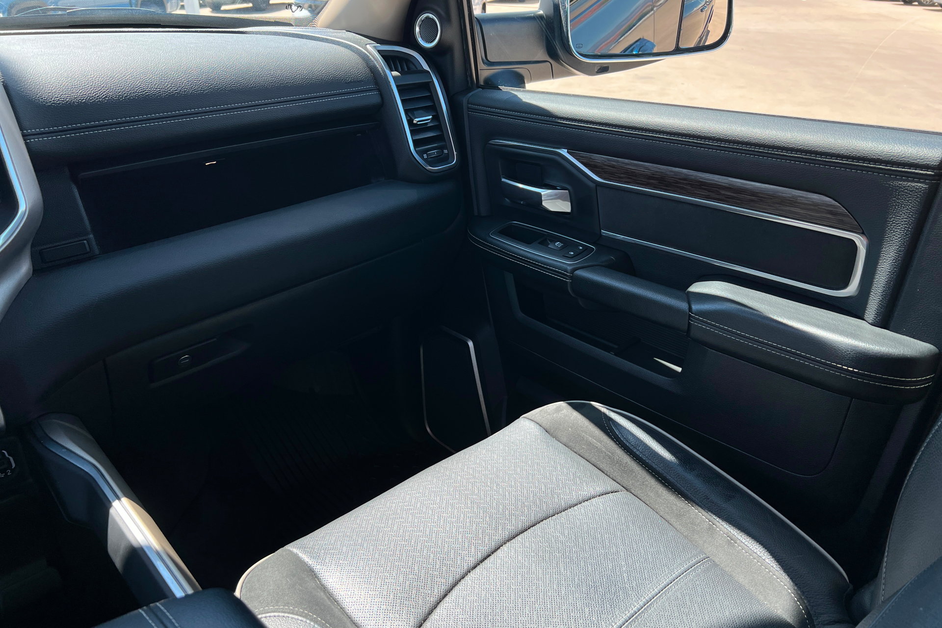 Certified 2021 RAM 2500 Laramie AWD/4WD image 10