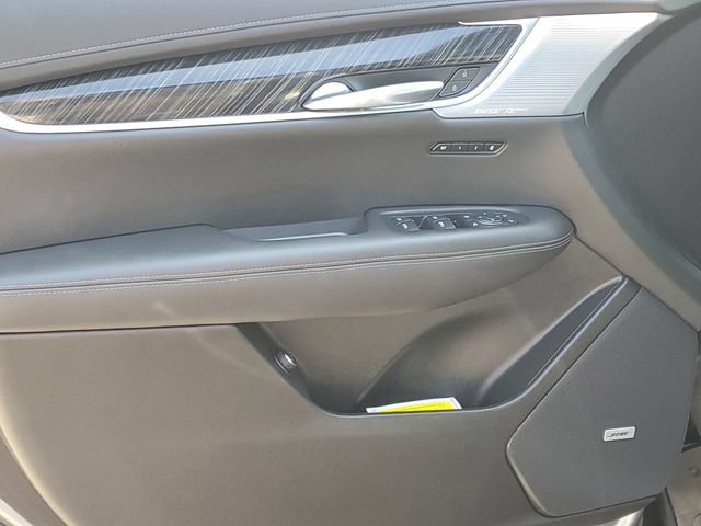 Used 2024 Cadillac XT6 Premium Luxury w/ LPO, Floor Liner Package AWD/4WD image 29