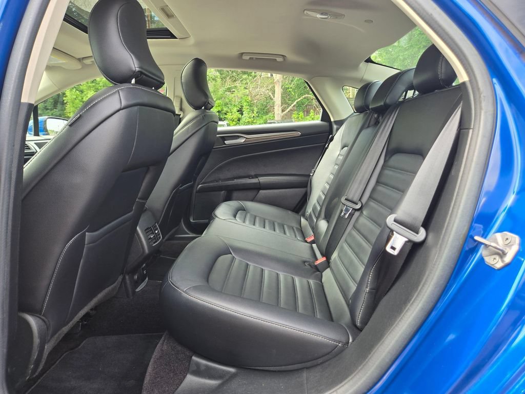 Used 2017 Ford Fusion Energi SE FWD image 16