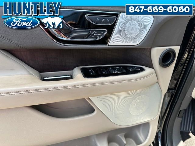 Used 2022 Lincoln Navigator Reserve image 26