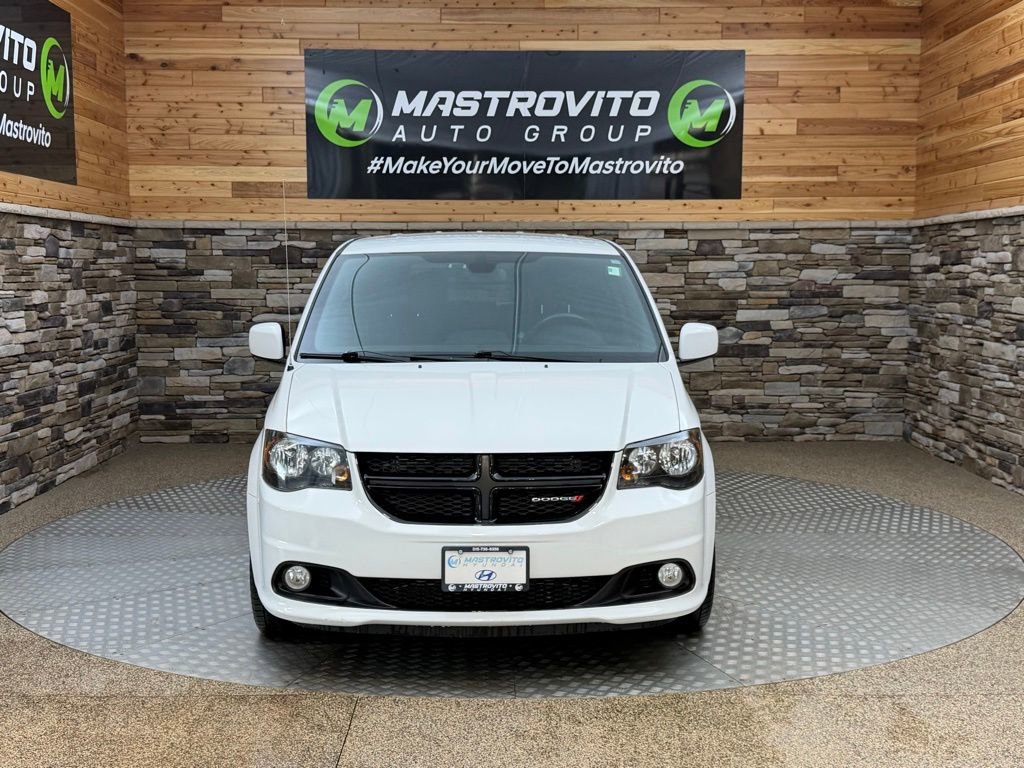 Used 2018 Dodge Grand Caravan SE FWD video 2