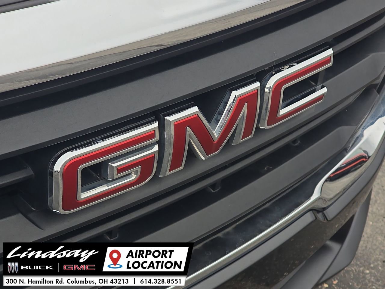 Used 2023 GMC Terrain SLE w/ Driver Convenience Package image 30