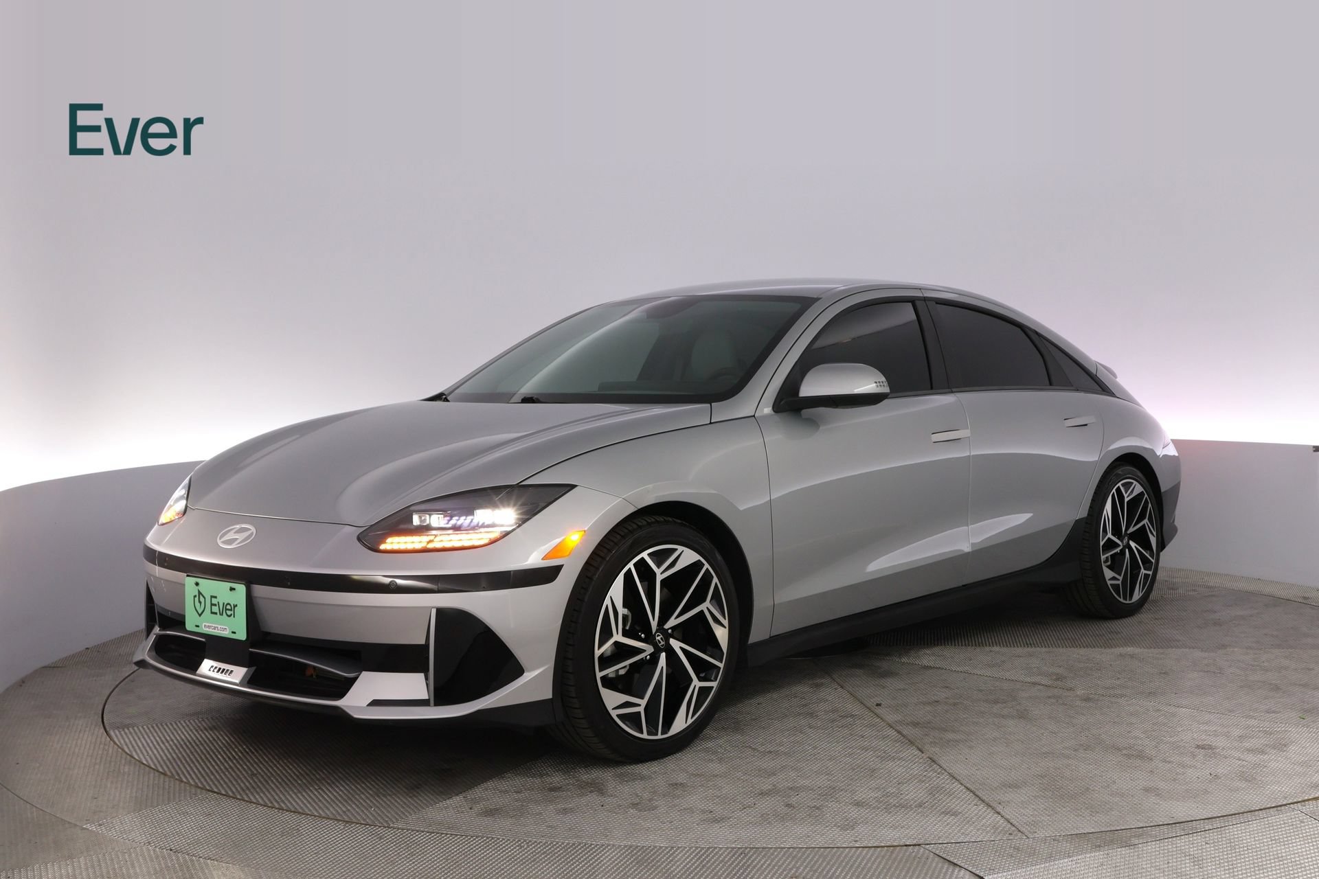 Used 2024 Hyundai Ioniq 6 SEL RWD image 2
