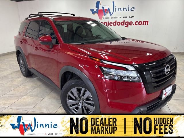 Used 2024 Nissan Pathfinder SV FWD image 1