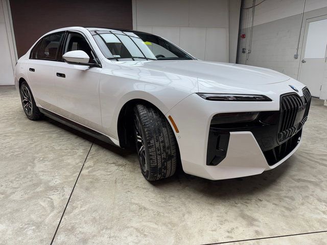 New 2026 BMW i7 xDrive60 w/ Executive Package image 7