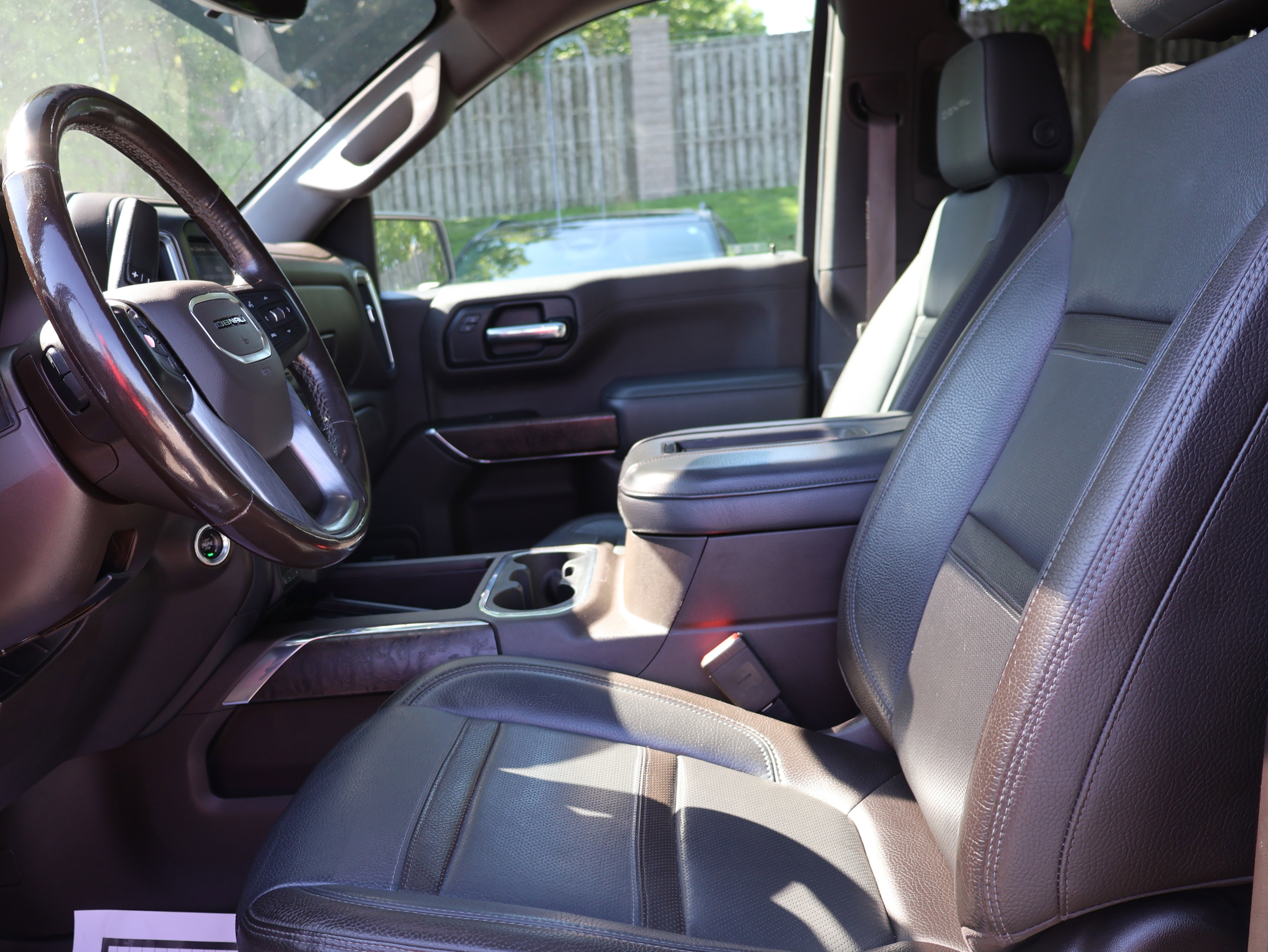 Used 2019 GMC Sierra 1500 Denali w/ Denali Ultimate Package AWD/4WD image 24