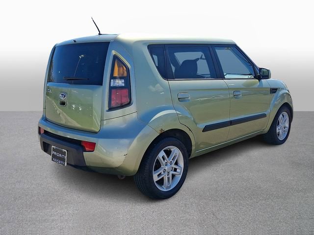 Used 2010 Kia Soul + w/ Audio Pkg image 4