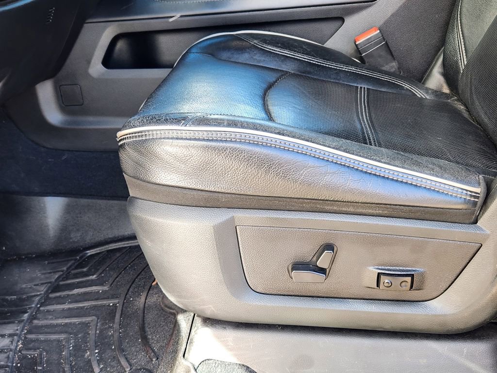 Used 2019 RAM 3500 Limited image 7