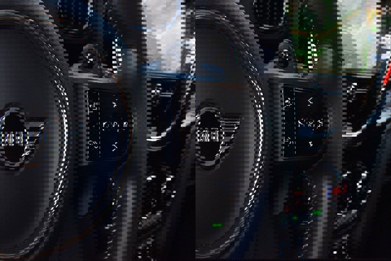 Used 2024 MINI Cooper Countryman S w/ Premium Package image 23