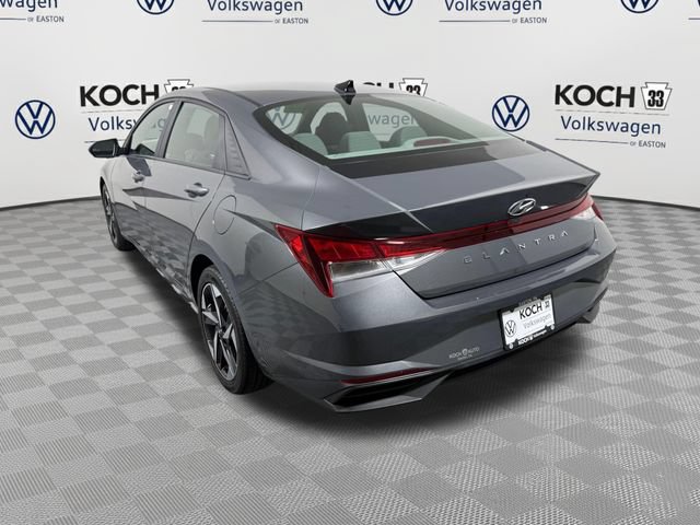 Used 2023 Hyundai Elantra SEL w/ Convenience Package FWD image 6
