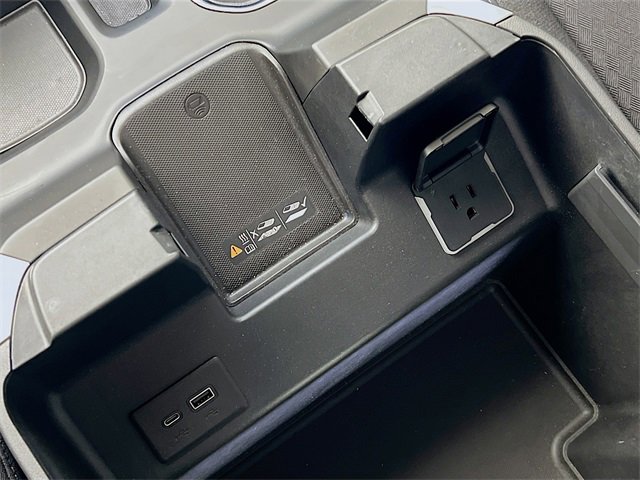 Used 2022 Chevrolet Silverado 1500 RST w/ Z71 Off-Road Package image 32