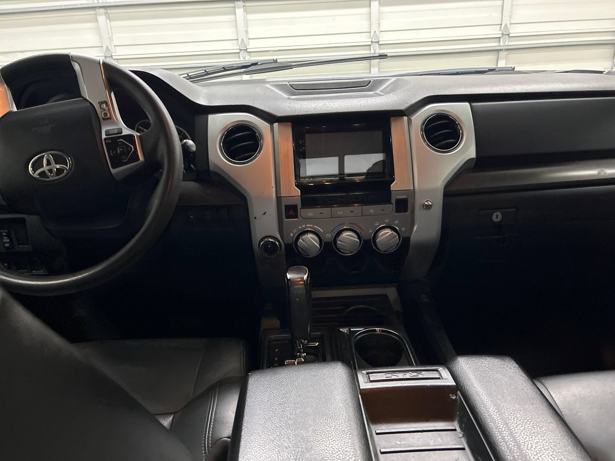 Used 2014 Toyota Tundra SR5 AWD/4WD image 11