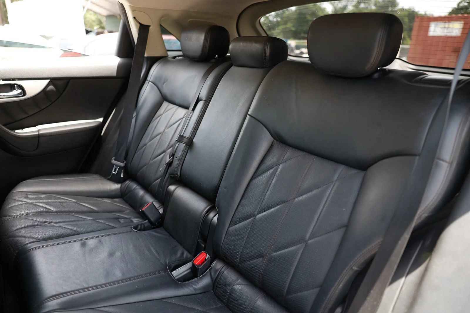 Used 2011 INFINITI FX35 2WD w/ Premium Pkg image 20