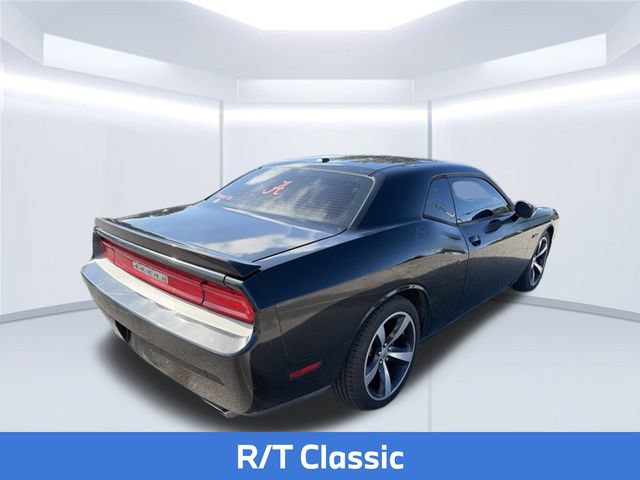 Used 2014 Dodge Challenger R/T RWD image 6