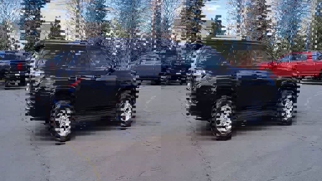 Used 2024 Toyota 4Runner SR5 image 9