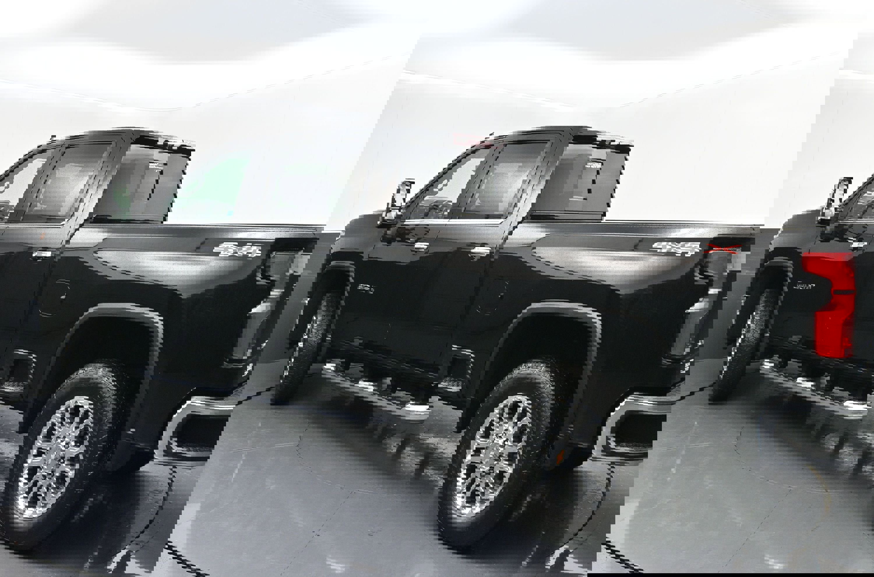 Certified 2025 Chevrolet Silverado 2500 LTZ w/ LTZ Convenience Package image 5