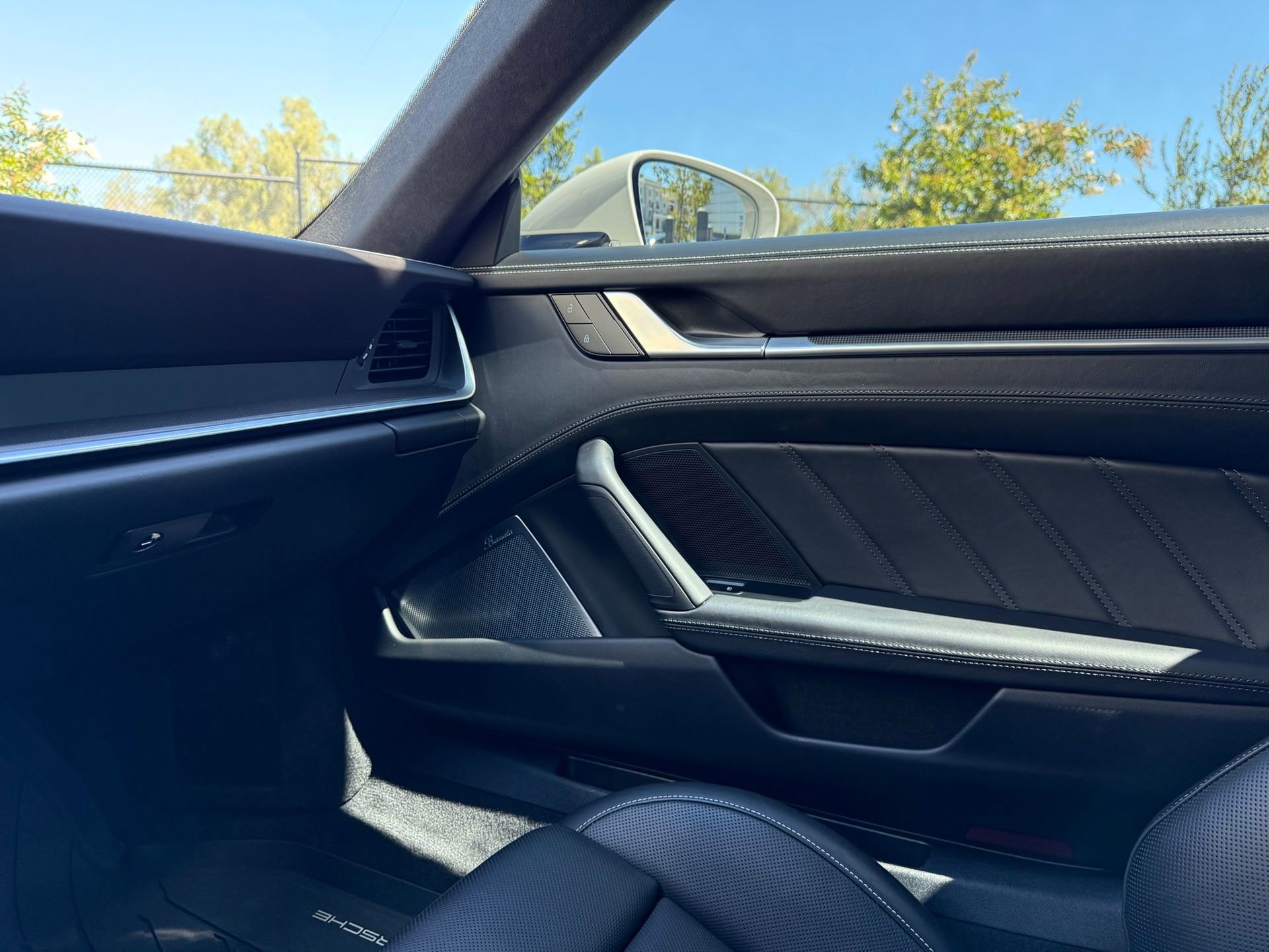 Certified 2024 Porsche 911 Turbo S AWD/4WD image 25