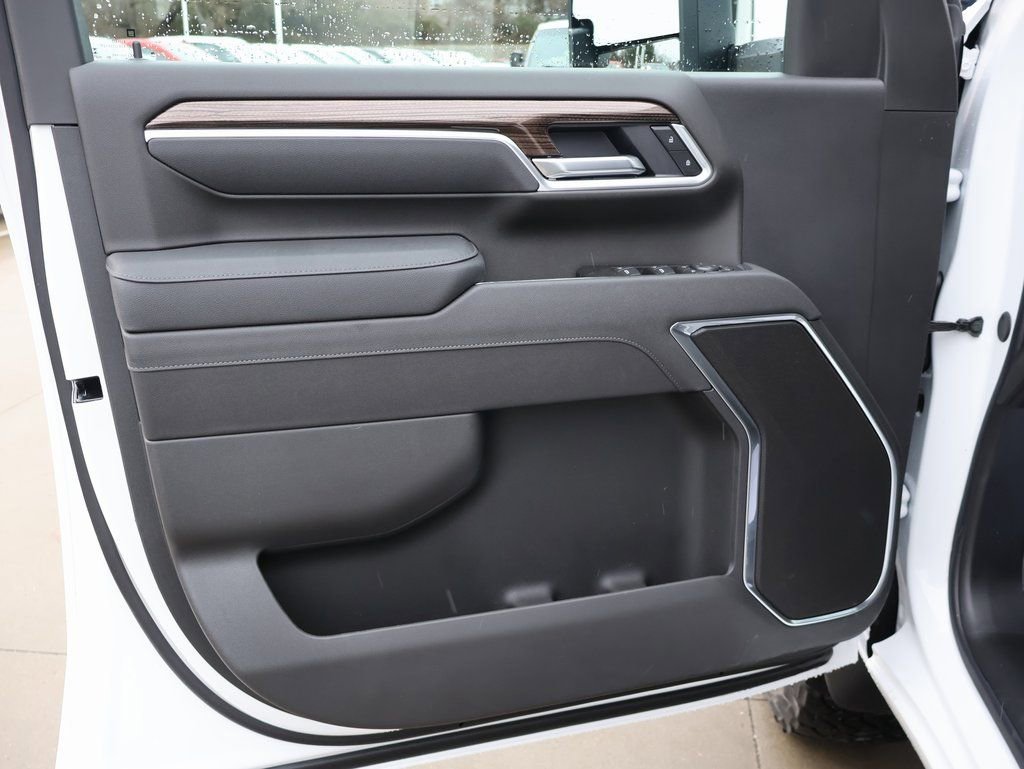 New 2026 Chevrolet Silverado 3500 LT w/ Trail Boss Package image 13