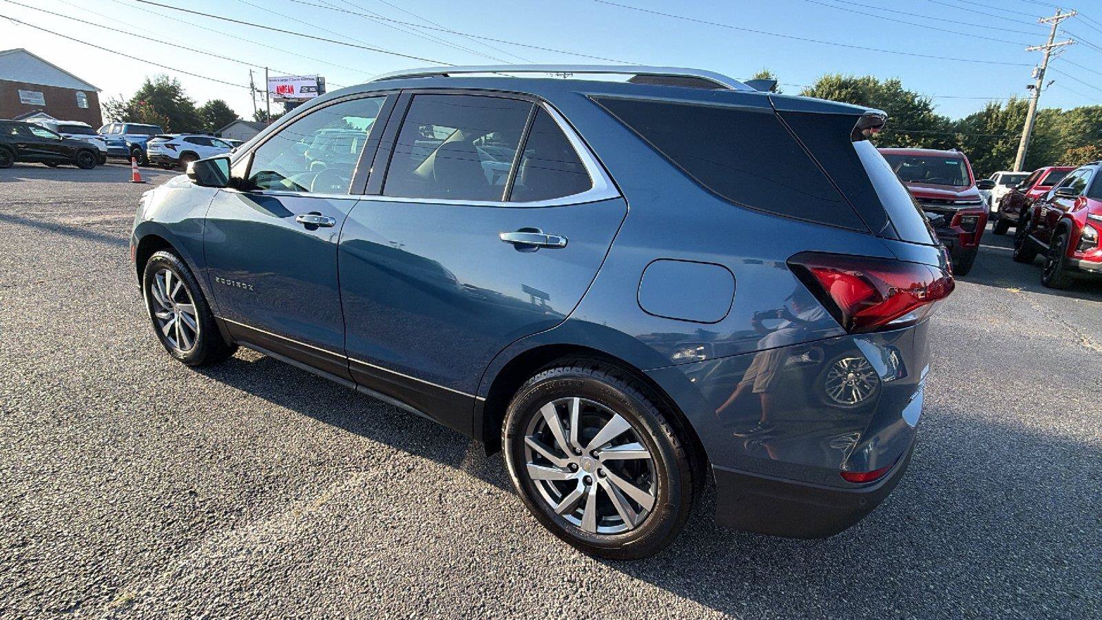 Used 2024 Chevrolet Equinox Premier w/ LPO, Floor Liner Package FWD image 10