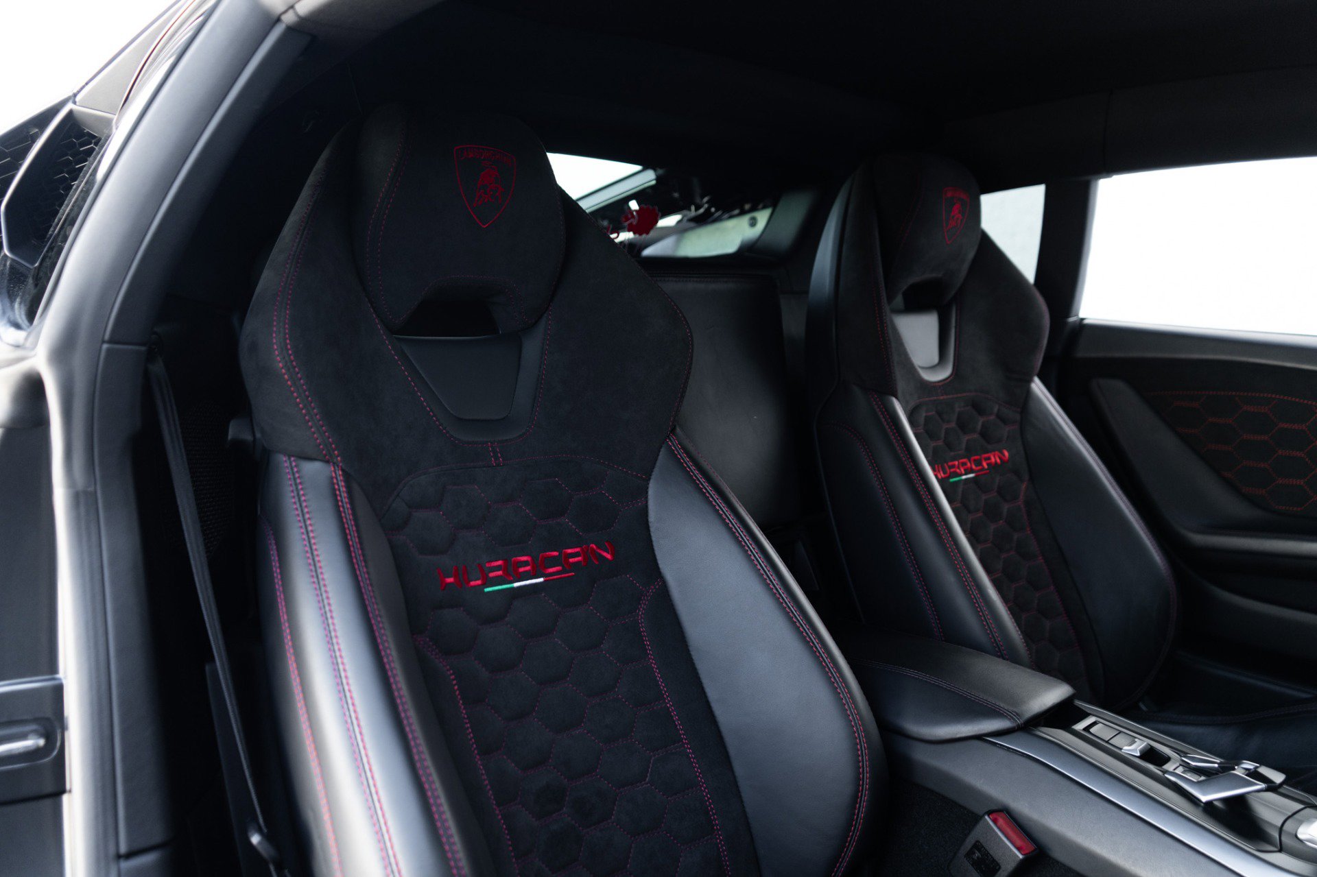 Used 2015 Lamborghini Huracan LP 610-4 image 24