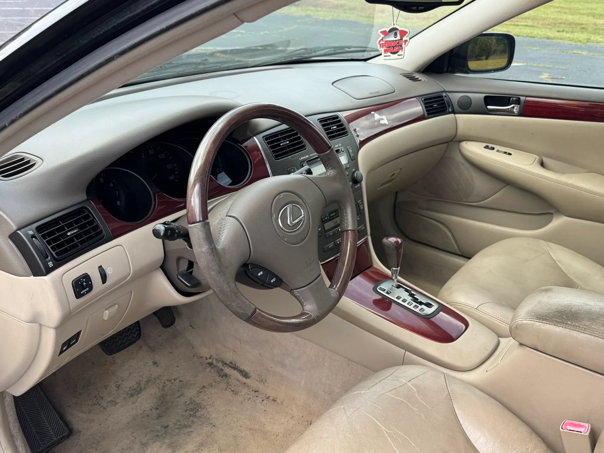 Used 2002 Lexus ES 330 FWD image 13