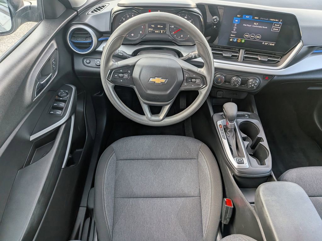 Used 2024 Chevrolet Trax LS w/ Driver Confidence Package image 16