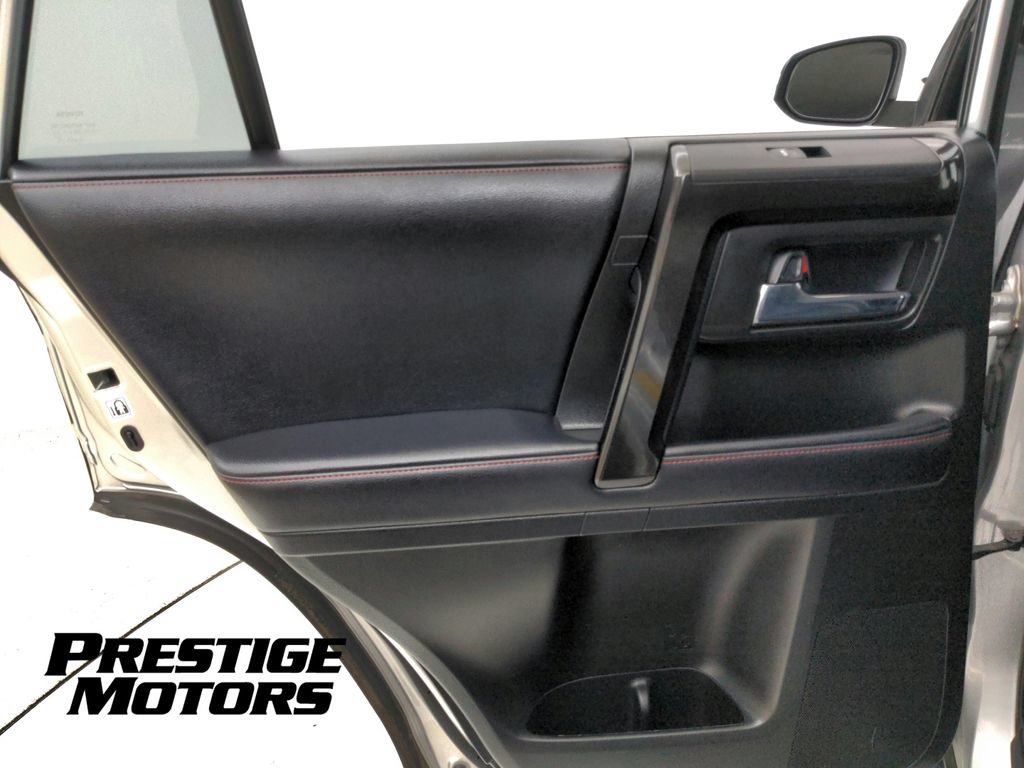 Used 2019 Toyota 4Runner TRD Off-Road Premium AWD/4WD image 29