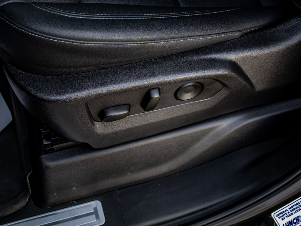 Used 2025 GMC Sierra 1500 SLT w/ SLT Premium Package image 21